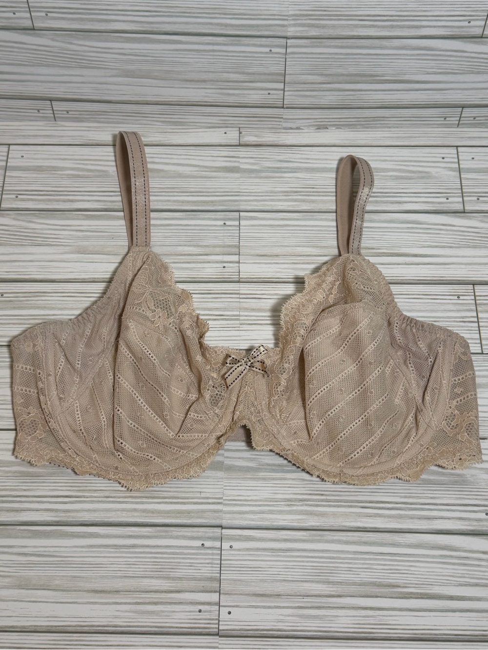 Chantelle Rive Gauche Full Coverage Bra 34DD Nude Lace Underwire Unlined